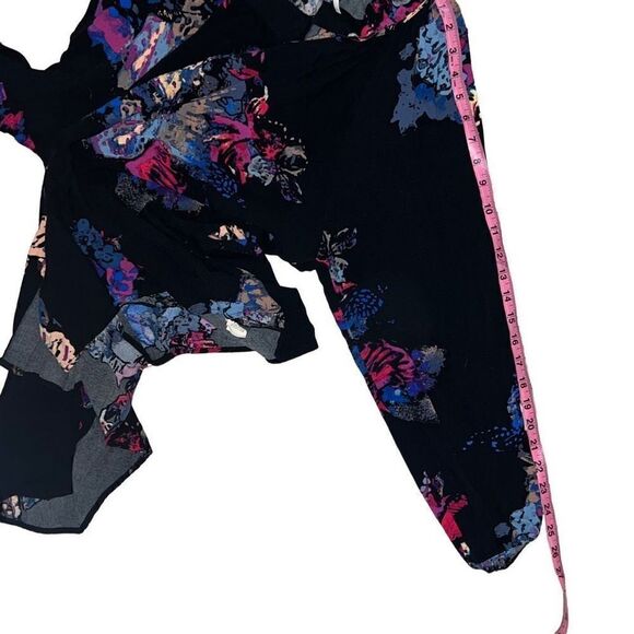 Free People Meadow Lark Blouse Oversized Top Button Front Black Floral sz XS - Picture 7 of 10